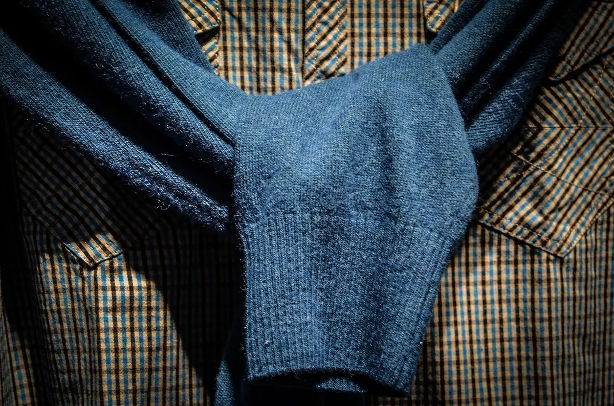 Thrifted Sweater Guide: How to Spot Quality and Refresh Secondhand Knitwear